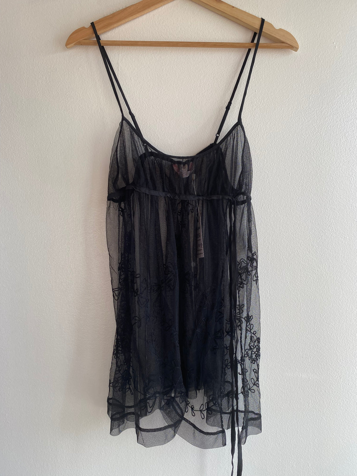 Vintage Y2K Victoria's Secret Embroidered Black Mesh Slip