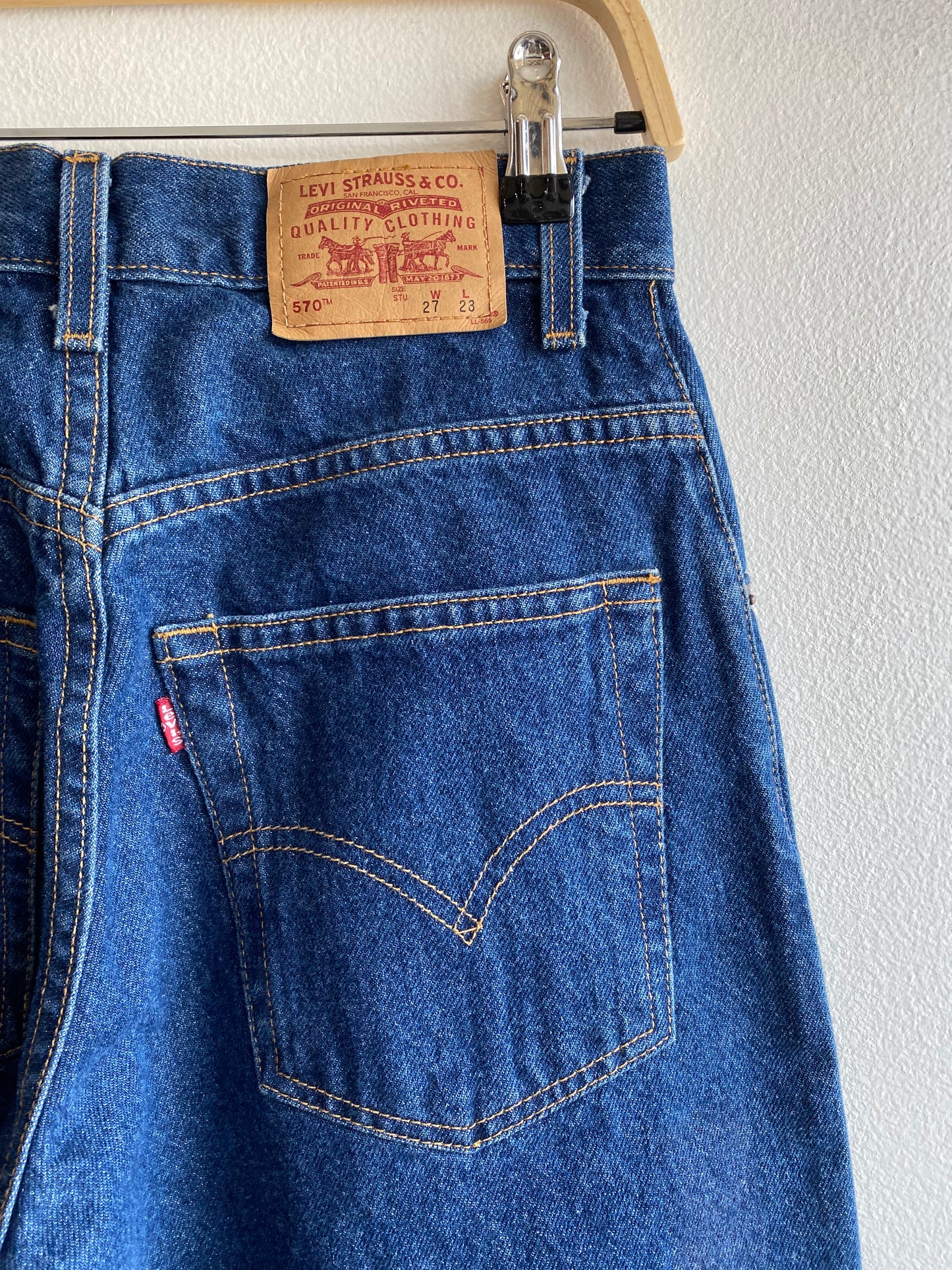 Vintage Y2K Levi’s 570 Baggy Denim Jeans