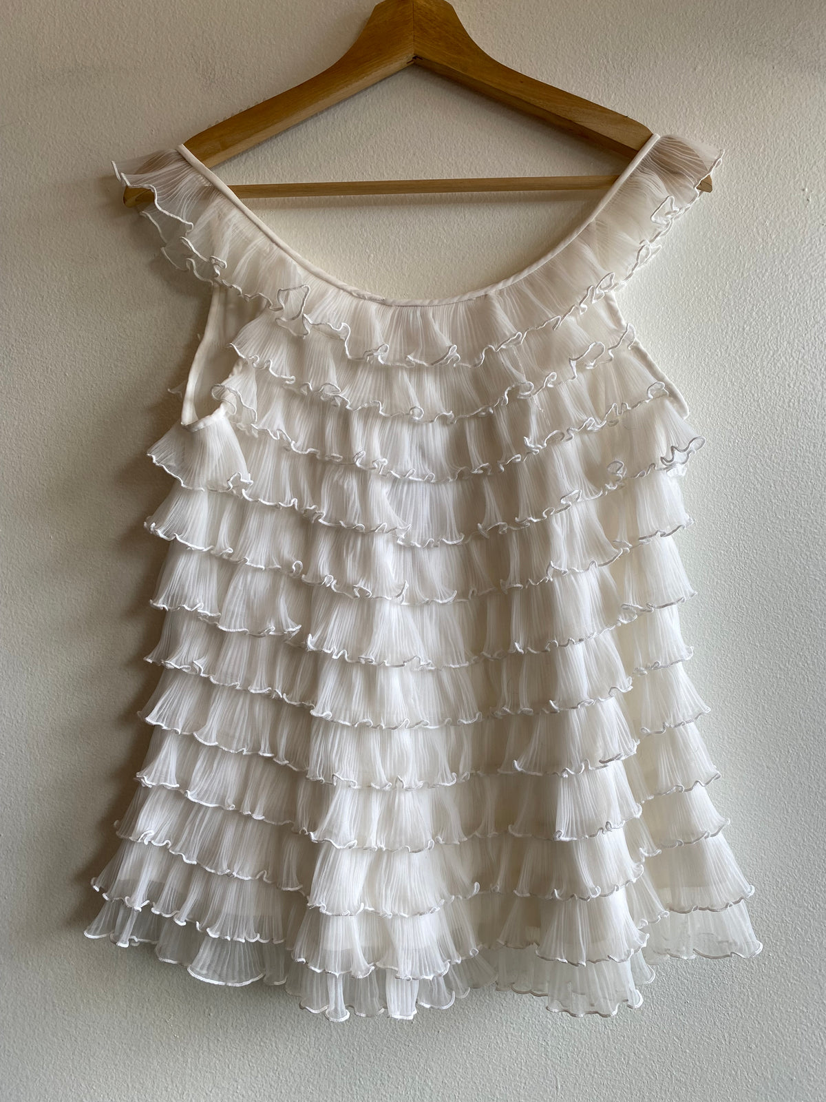 Vintage Saramae Lingerie 60's White Frilly Blouse - La Lovely Vintage