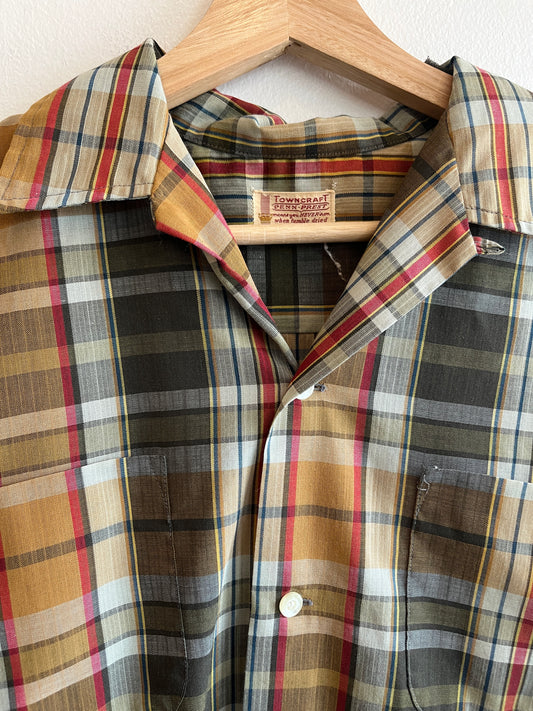 Vintage 1960’s Towncraft Loop Collar Button-Up Shirt