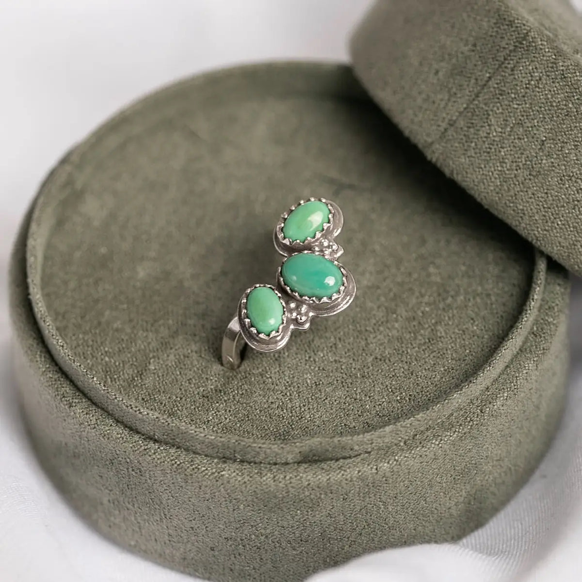 Moxie Maine - Curved Turquoise Multi-Stone Ring .925 Sterling Silver