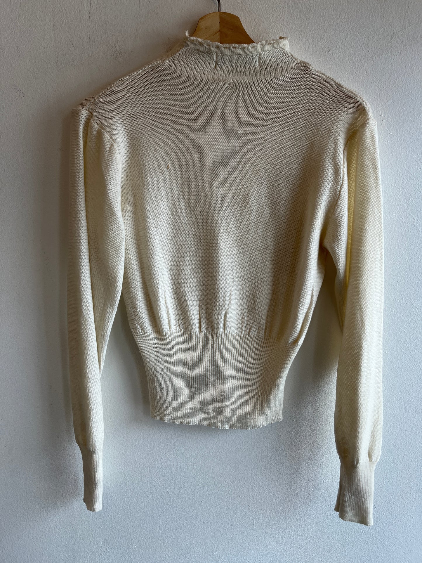 Vintage 1980’s Floral Knit Appliqué Sweater