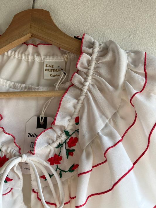 Vintage 1970’s Sleeveless Ruffled Blouse - La Lovely Vintage