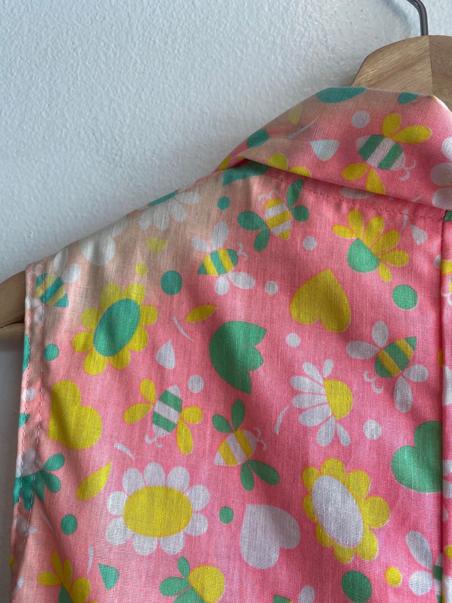 60s/70s pink bumble bee print romper - La Lovely Vintage