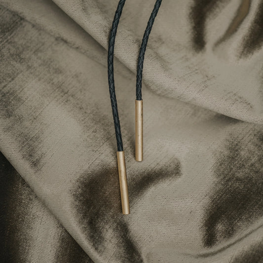 Commonform - Atlas Bolo Tie - La Lovely Vintage