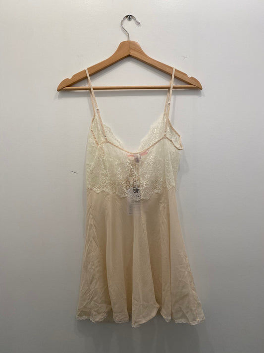 Vintage Y2K white Victoria Secret silk and lace slip