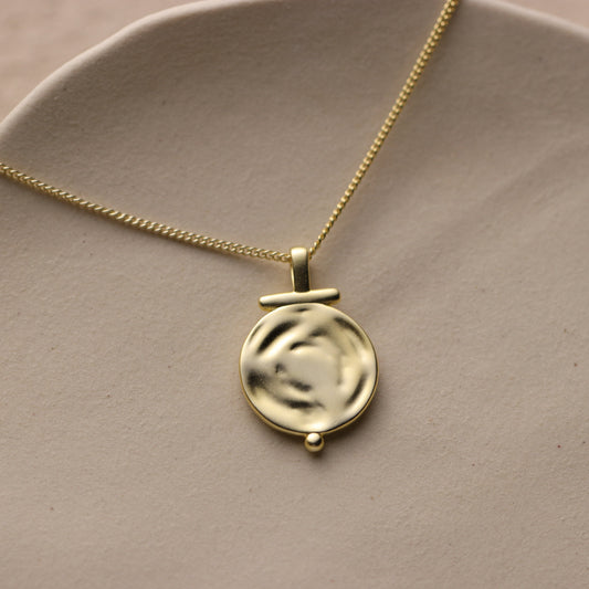 Matte Circle Medallion Necklace - La Lovely Vintage