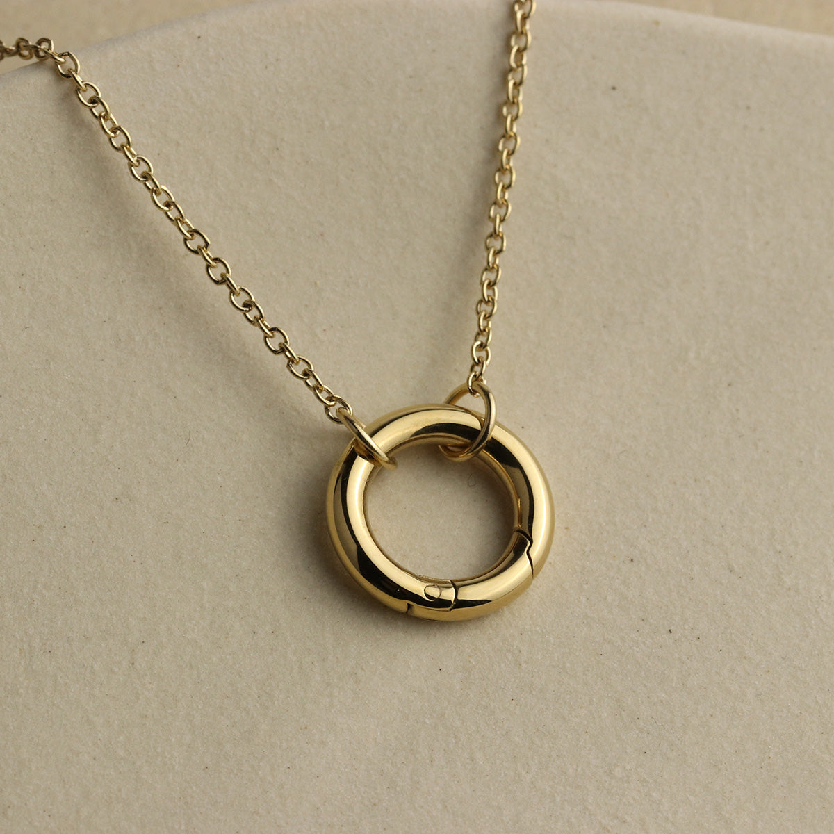 Gold Clip Closure Cable Chain Necklace - La Lovely Vintage