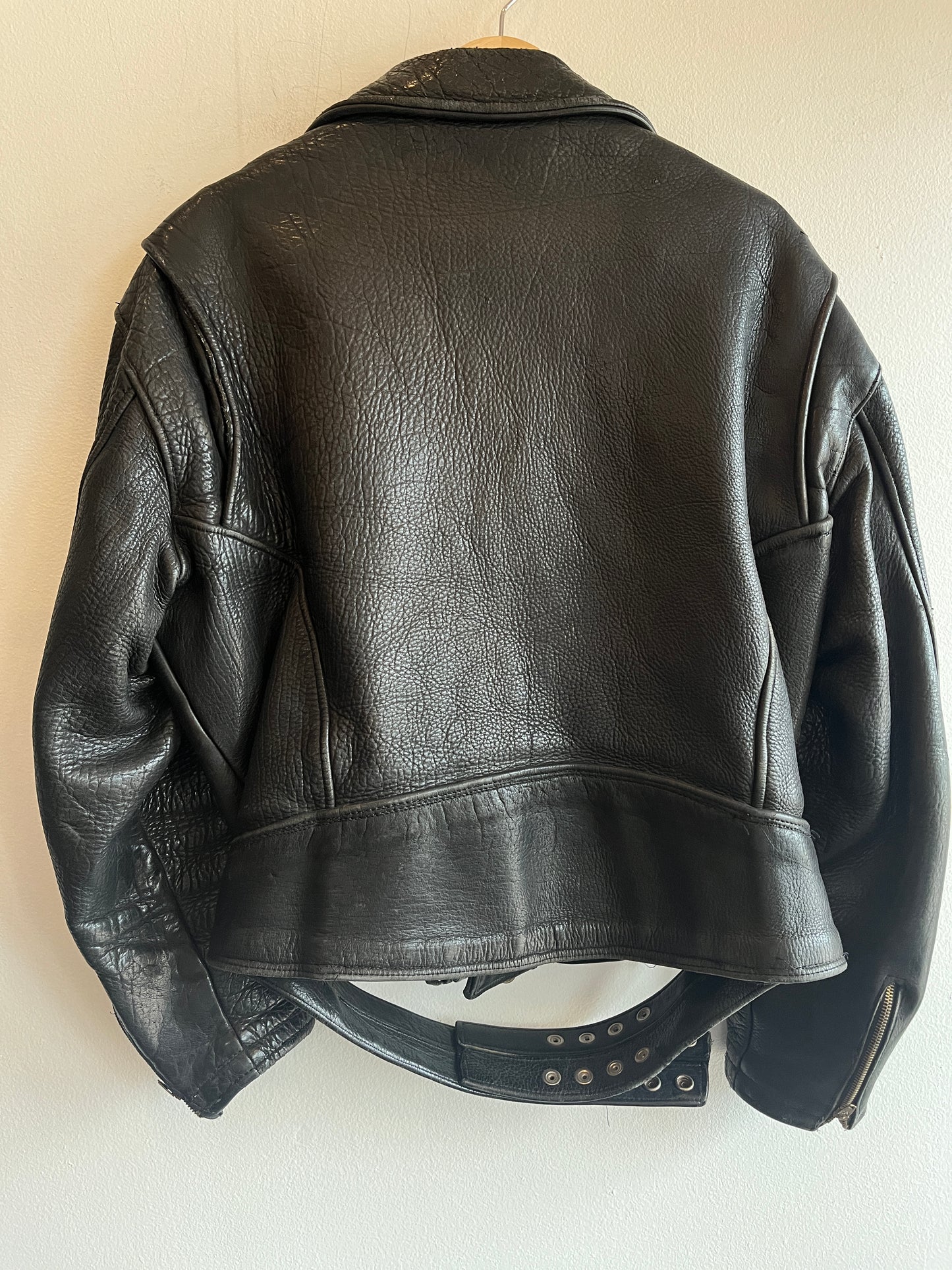 Vintage 1980/90’s Battle River Leather Motorcycle Jacket - La Lovely Vintage