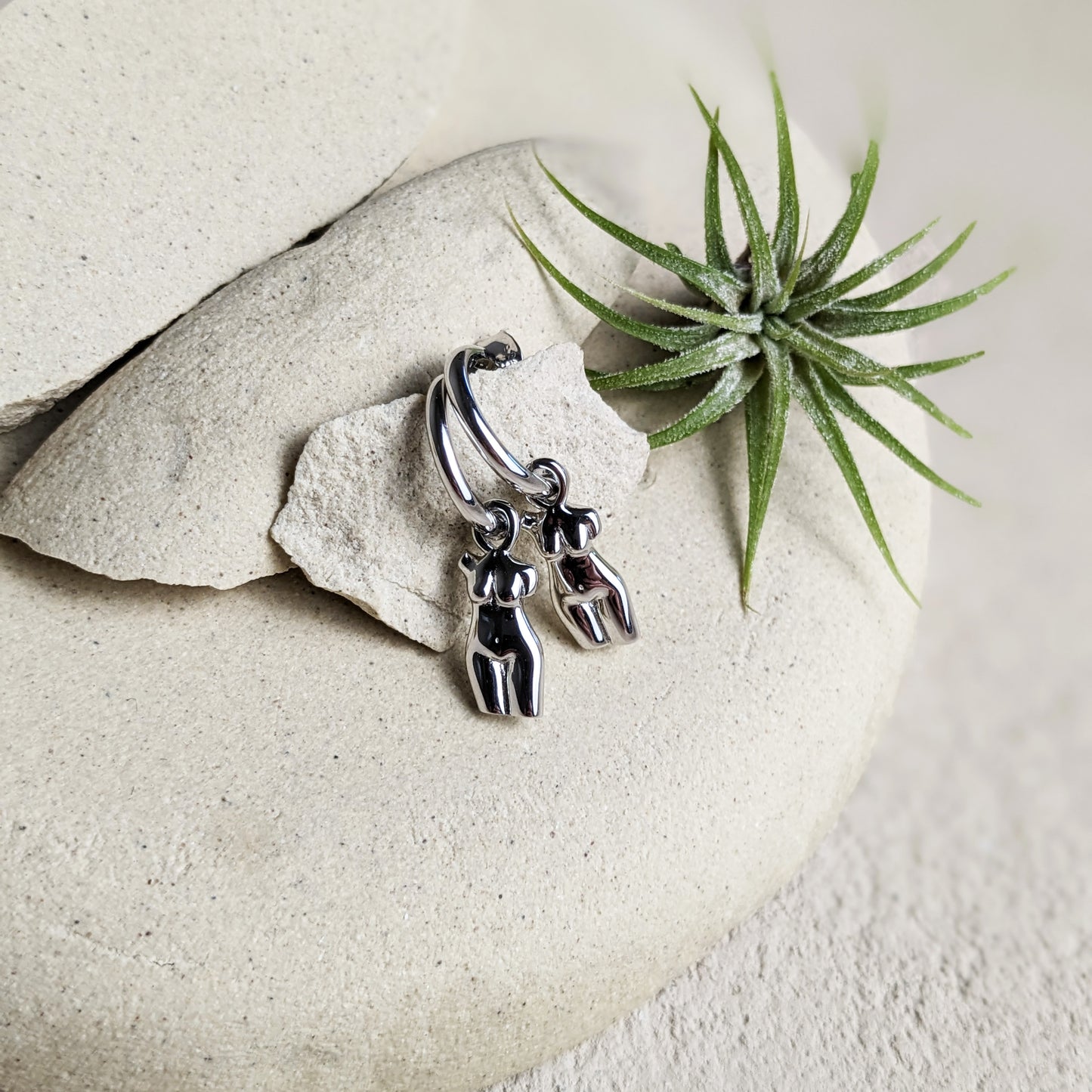 Body Form Divine Feminine Hoop Earrings - La Lovely Vintage
