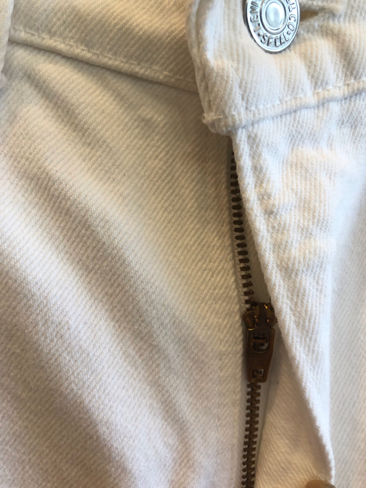 Vintage 1990’s White Levi’s 550 Denim Jeans