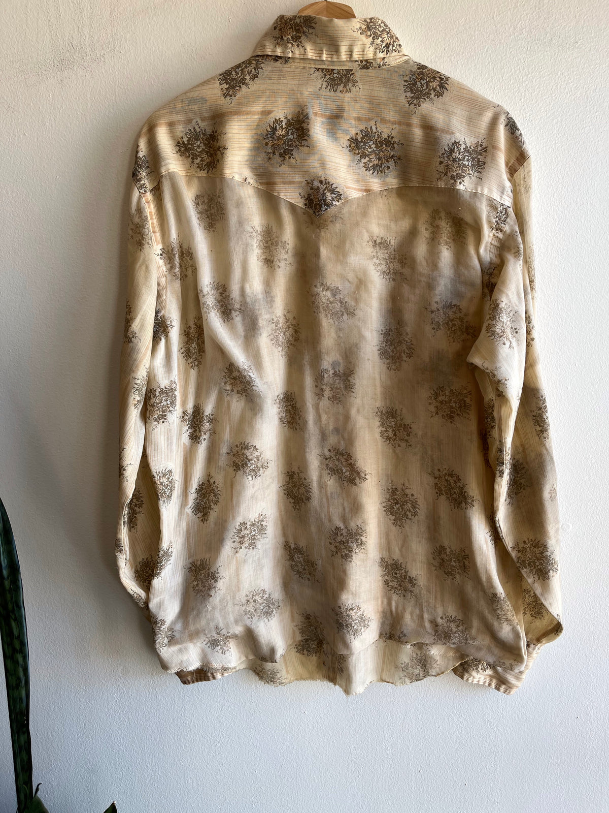 Vintage 1960’s Wrangler Floral Western Pearl-Snap Shirt