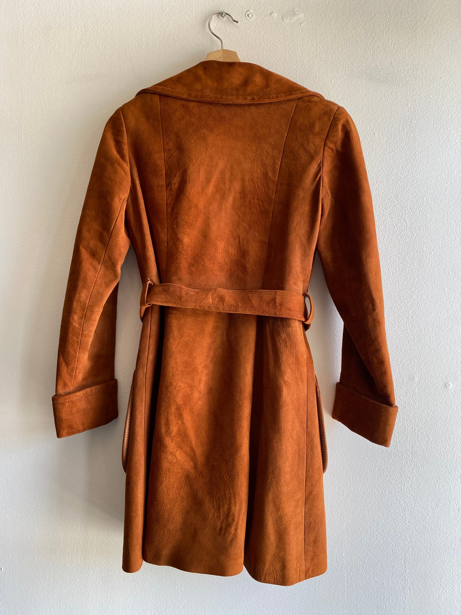 Vintage 70s brown suede jacket - La Lovely Vintage 