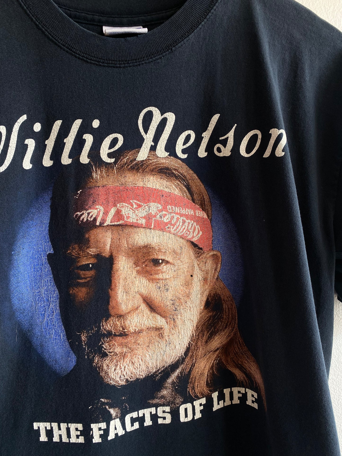 Vintage Y2K Willie Nelson “The Facts of Life” Book T-Shirt