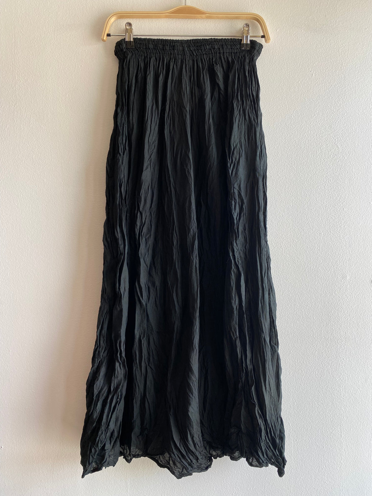 Vintage 90s black cotton maxi skirt - La Lovely Vintage 