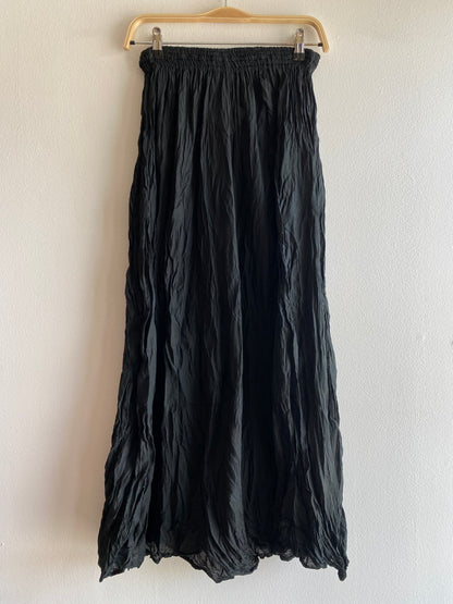 Vintage 90s black cotton maxi skirt - La Lovely Vintage 