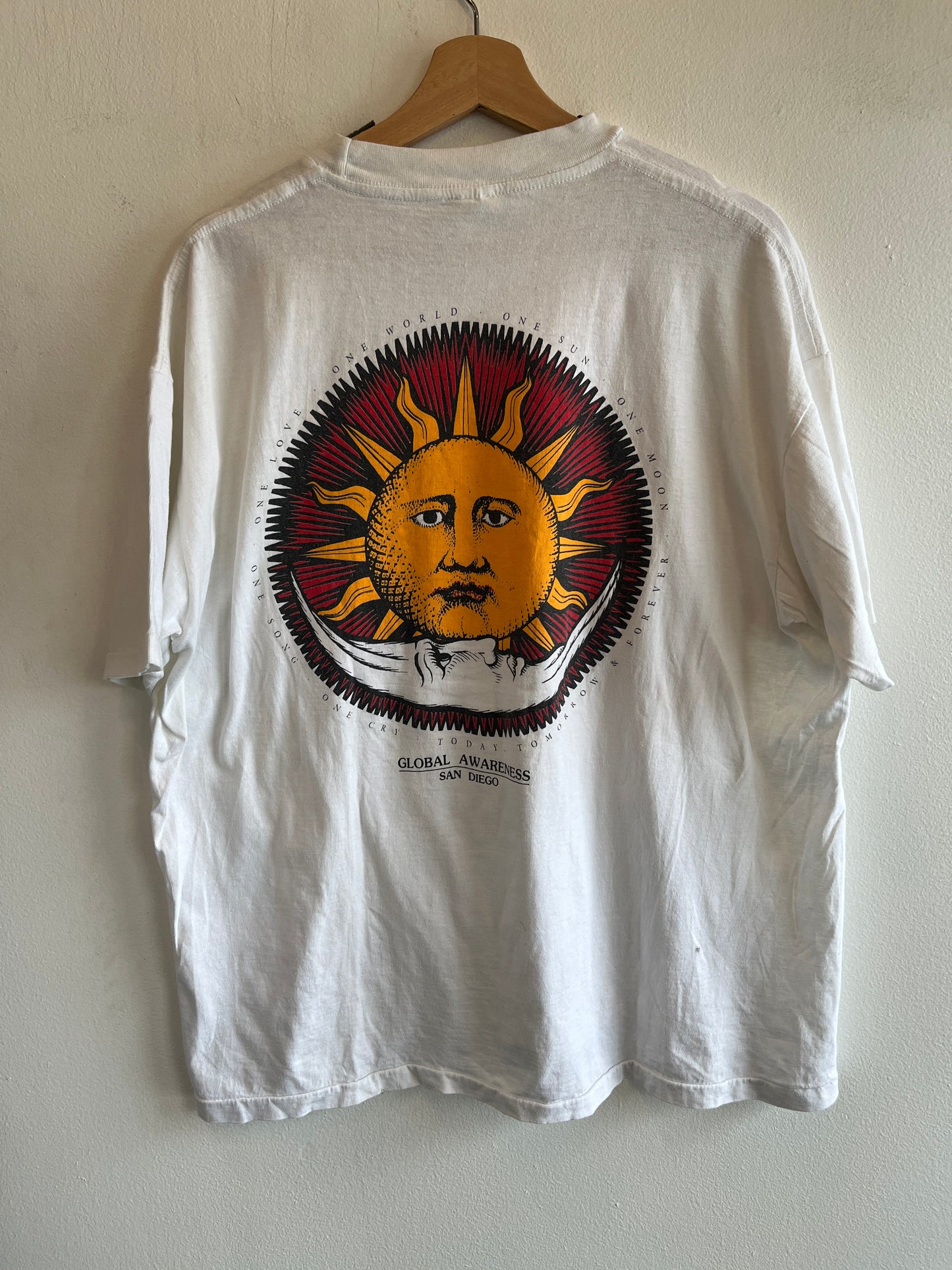 Vintage 1990’s One World T-Shirt - La Lovely Vintage 