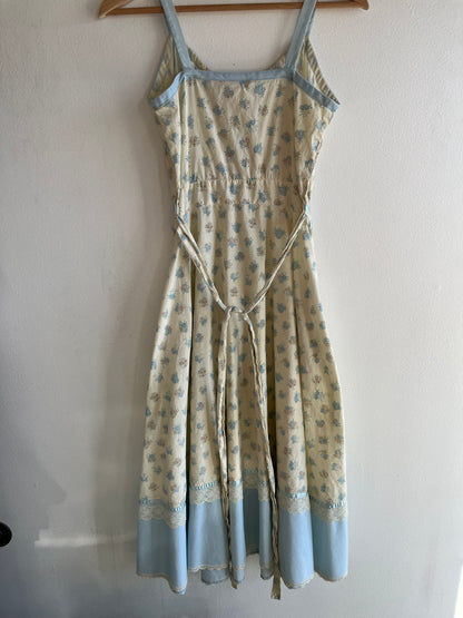 Vintage 1970’s Gunne Sax Sleeveless Floral Prarie Dress