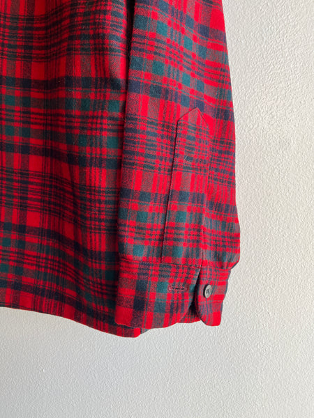 Vintage 1960’s Pendleton Loop Collar Button-Up Flannel Shirt - La Lovely Vintage 