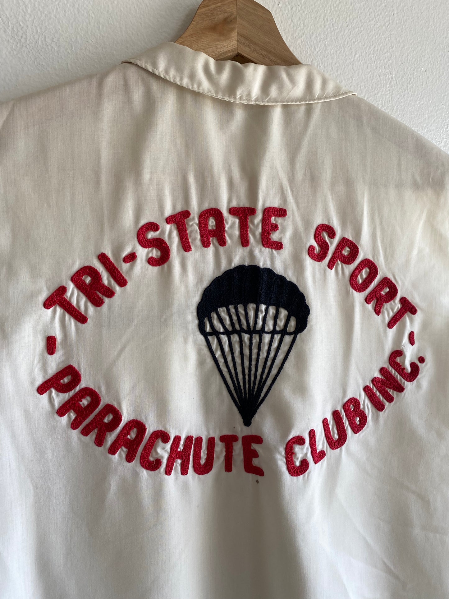 Vintage 1950/60’s “Tri-State Sport Parachute Club” Sleeveless Button-Up Shirt