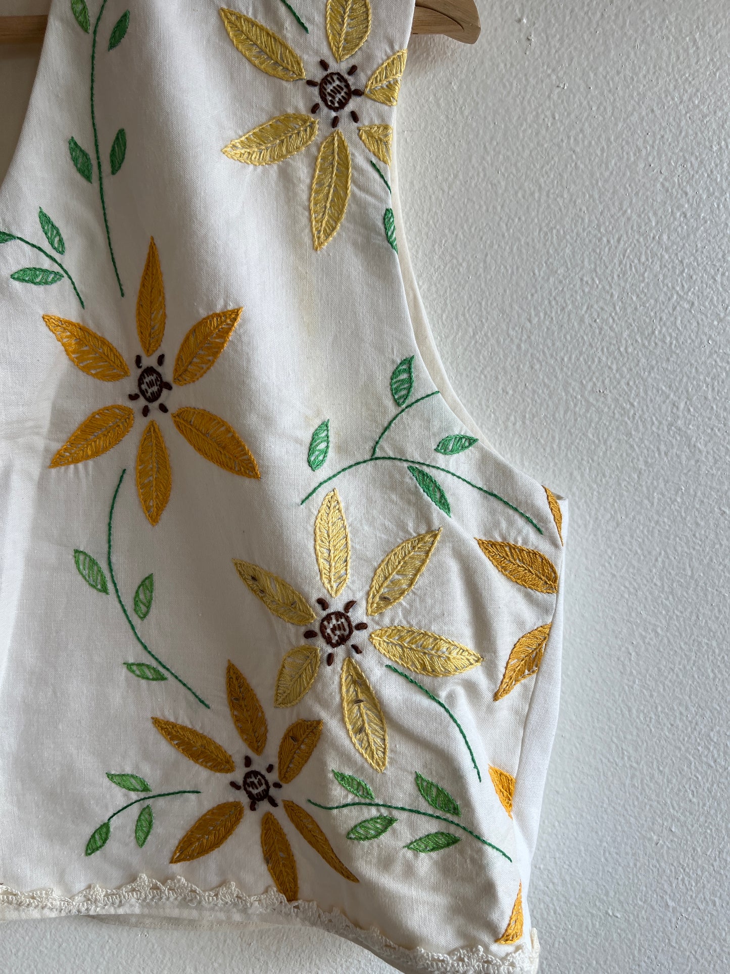 Trash Textiles - Handmade Vintage Tablecloth Tie-Front Blouse - La Lovely Vintage 