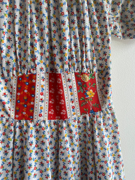 Vintage 1970’s Floral Scoop Neck Prairie Dress