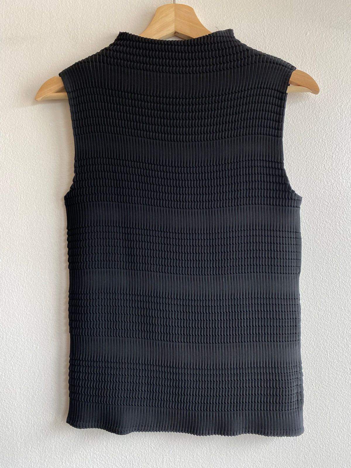 Vintage 1990's Black Pleated Mockneck Tank Top
