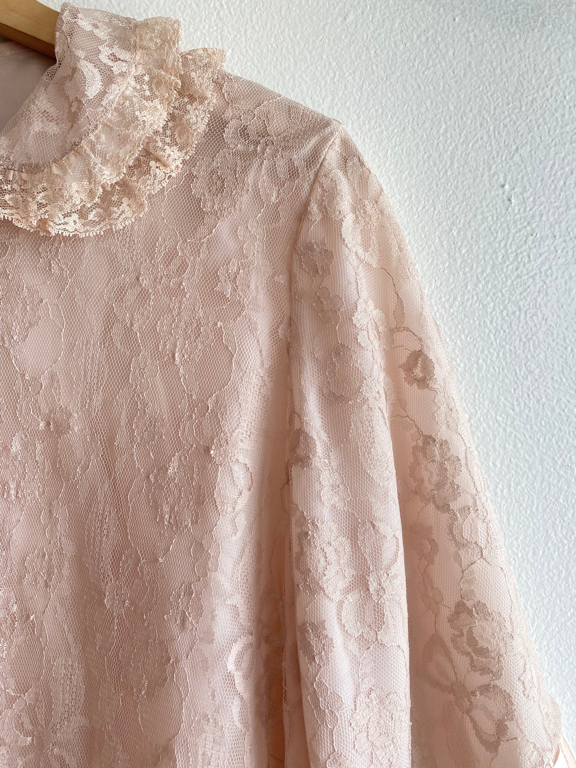 Vintage 60's Peter Pan Collar Lace Bed Coat - La Lovely Vintage 