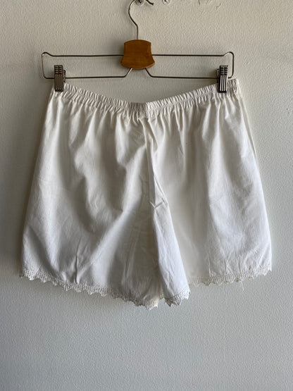 La Lovely Vintage - Handmade Tablecloth Shorts
