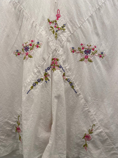 Vintage Y2K Monteau White Embroidered Midi Skirt