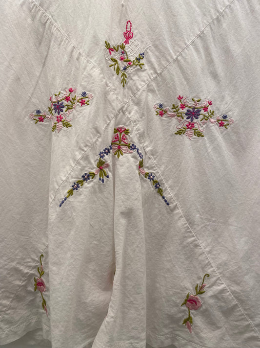 Vintage Y2K Monteau White Embroidered Midi Skirt