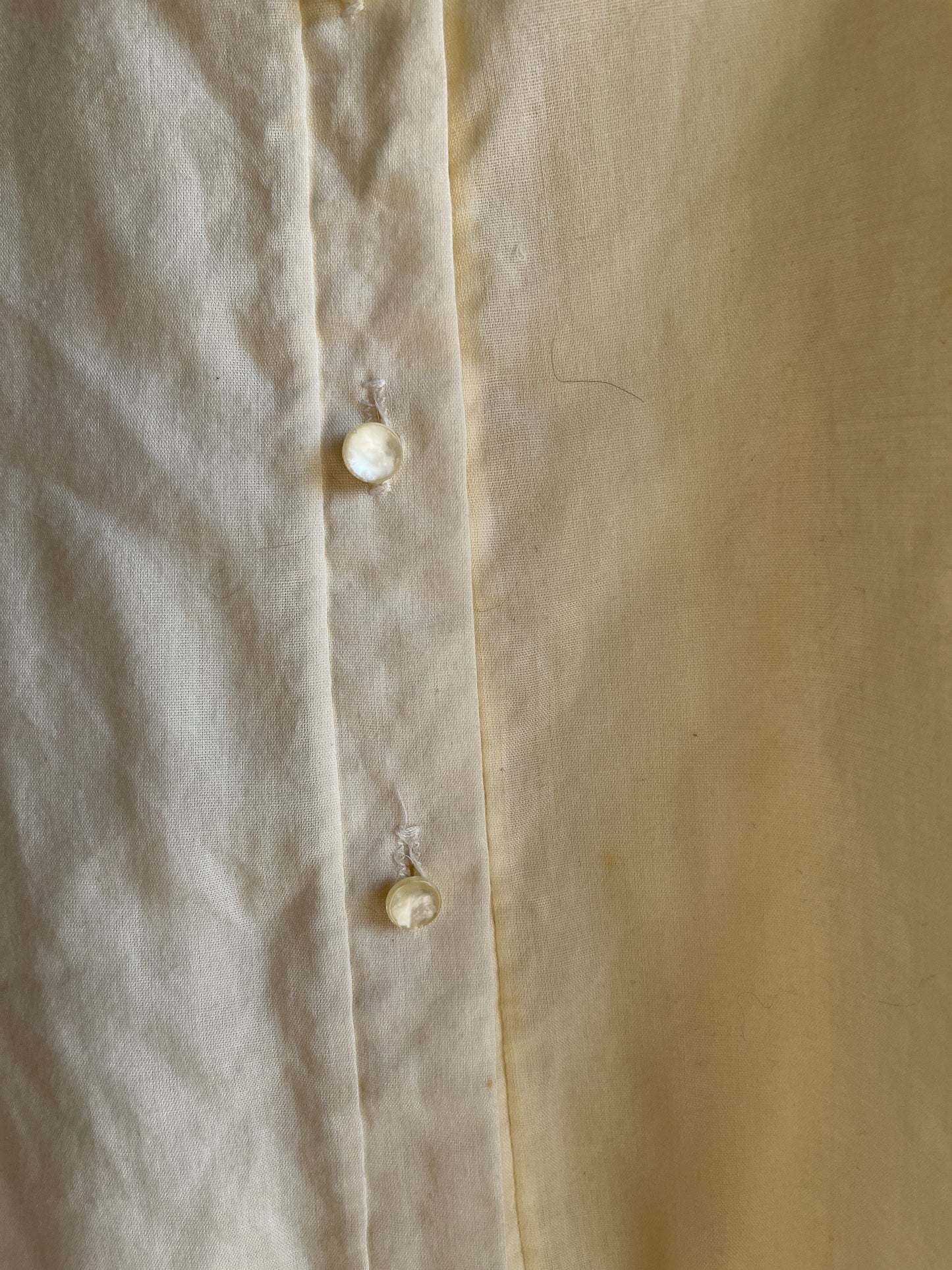 Vintage 1970’s Sleeveless Ruffled Blouse