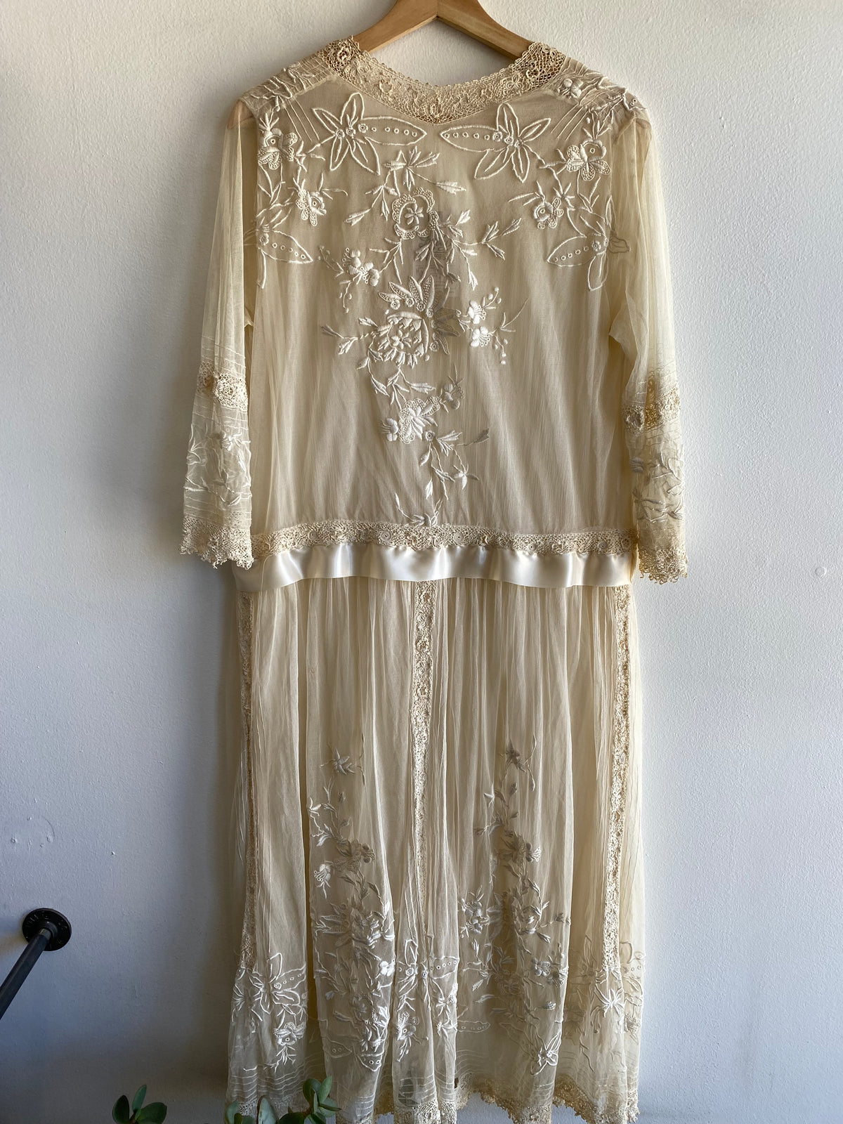 Vintage 1910’s Edwardian Sheer Lace Dress