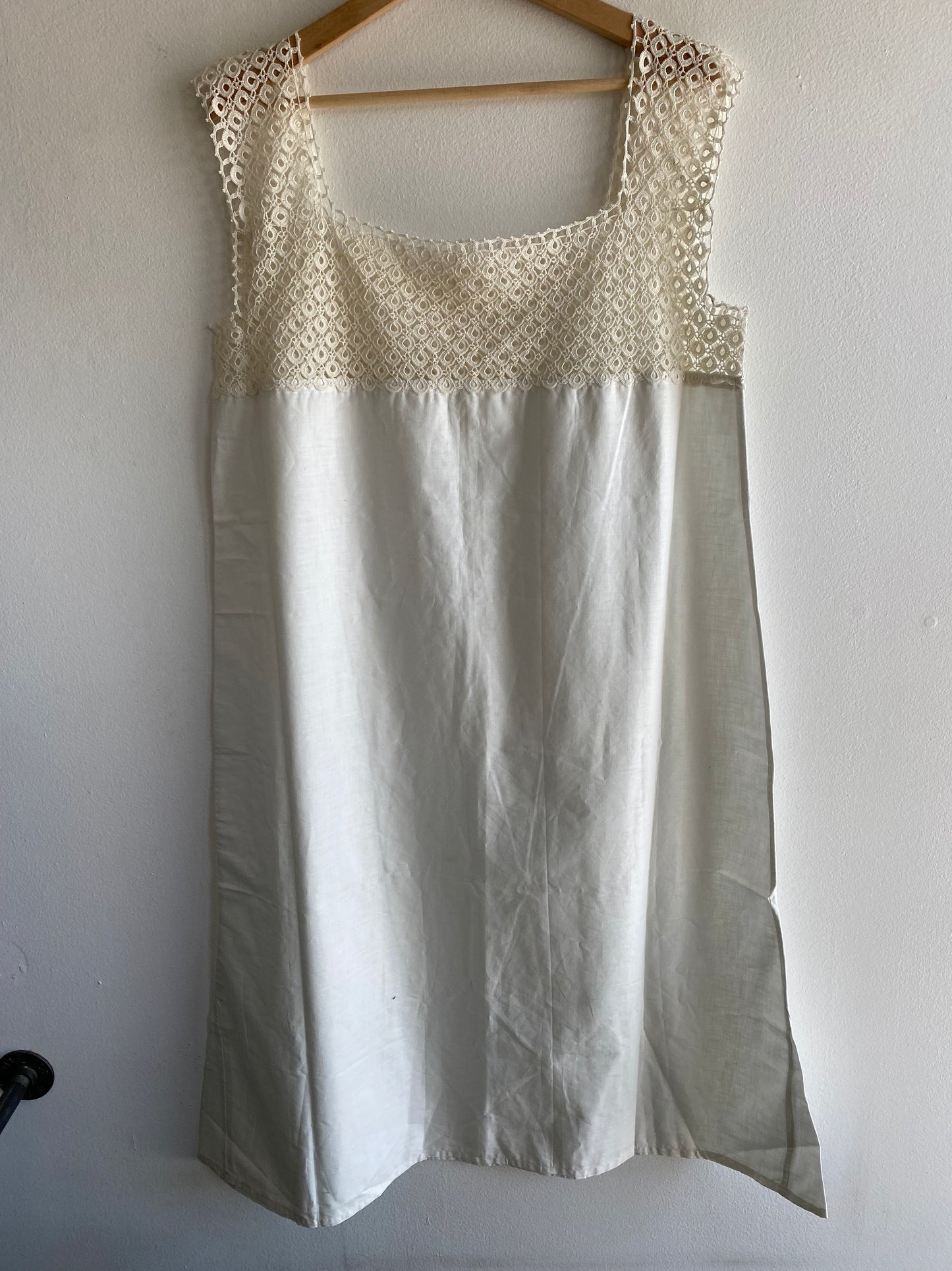 Antique 1920’s Lace and Linen Dress