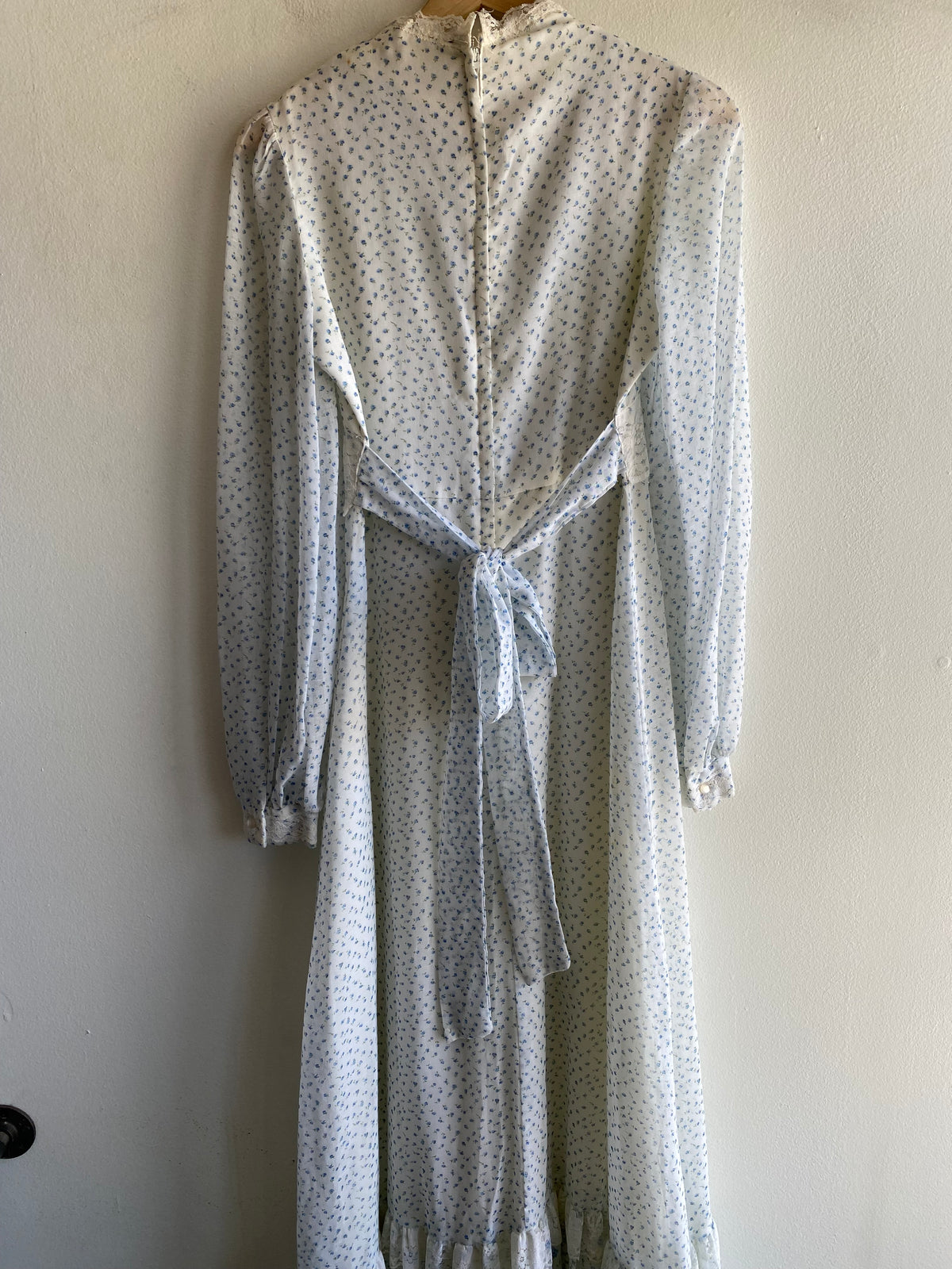 Vintage 1970’s Deadstock Floral Prarie Dress