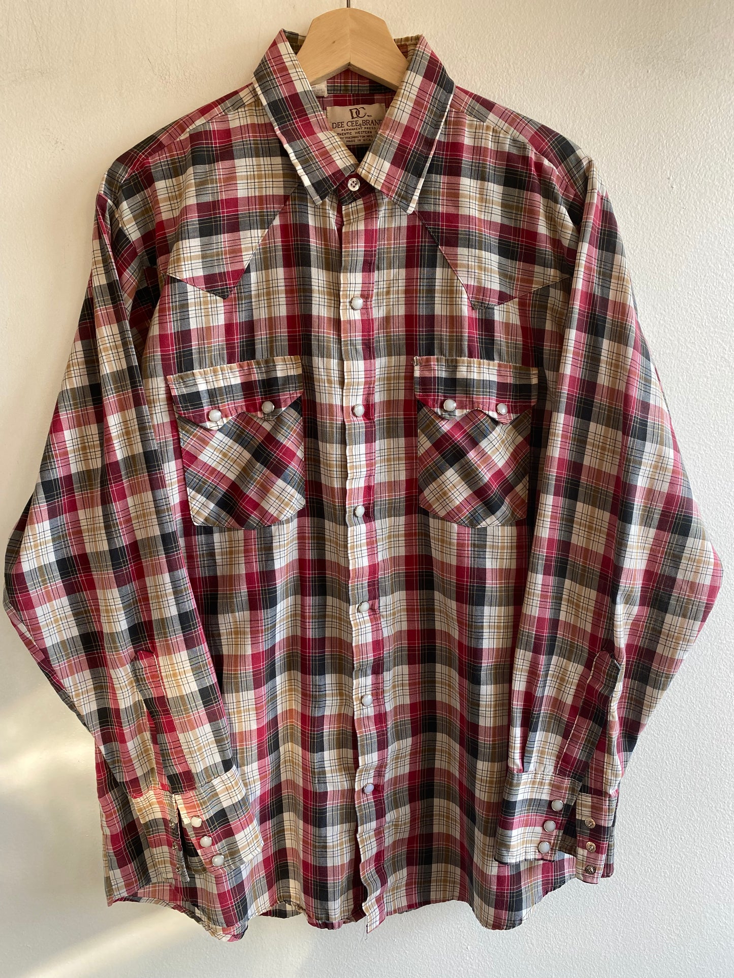 Vintage 1980’s Dee Cee Plaid Pearl Snap Shirt