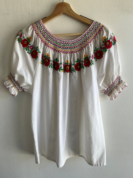 Vintage 1970’s Oaxacan Embroidered Blouse