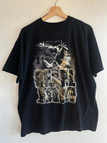 Vintage 1990’s Pearl Jam T-Shirt