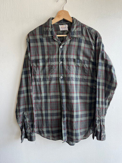 Vintage 1950/60’s Casuals Long Sleeve Loop Collar Button-Up Shirt - La Lovely Vintage 