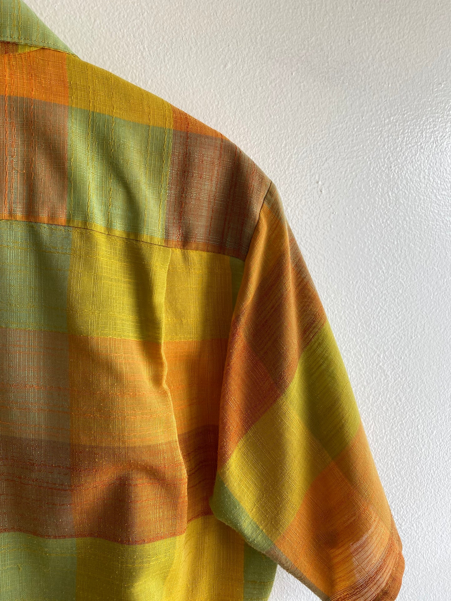 Vintage 1960/70’s Linen Loop Collar Button Up Shirt
