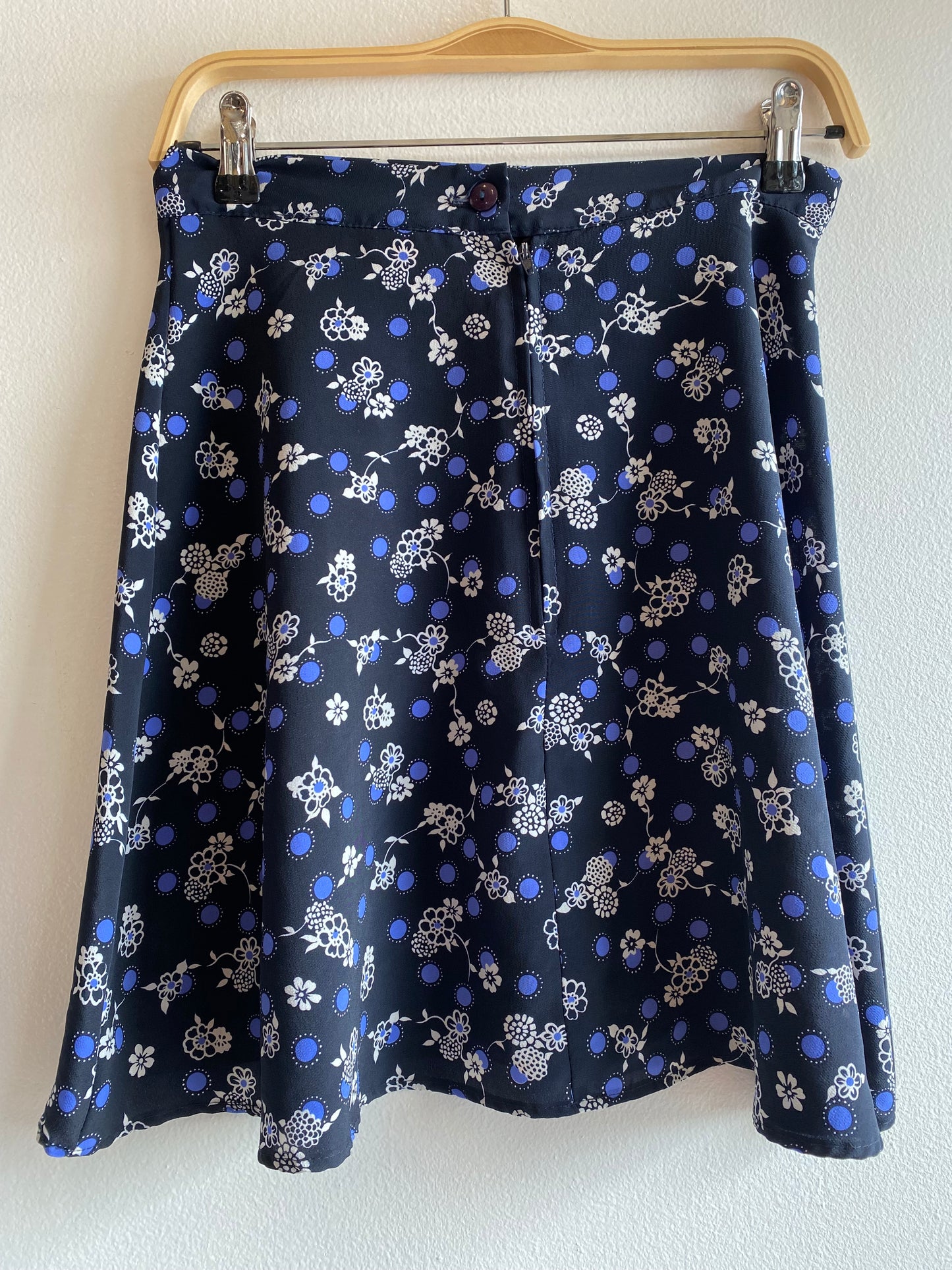 Vintage 90's American Outpost Navy Floral Mini Skirt - La Lovely Vintage 