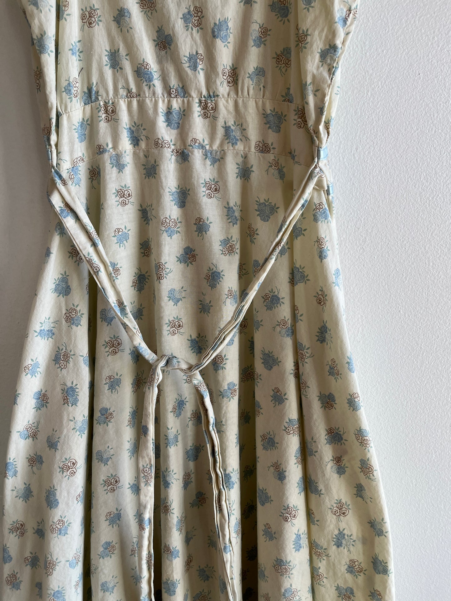 Vintage 1970’s Gunne Sax Sleeveless Floral Prarie Dress