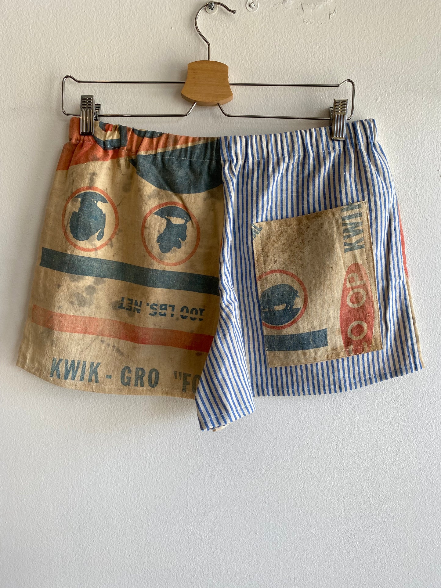 La Lovely Vintage - Handmade Feed Sack Shorts