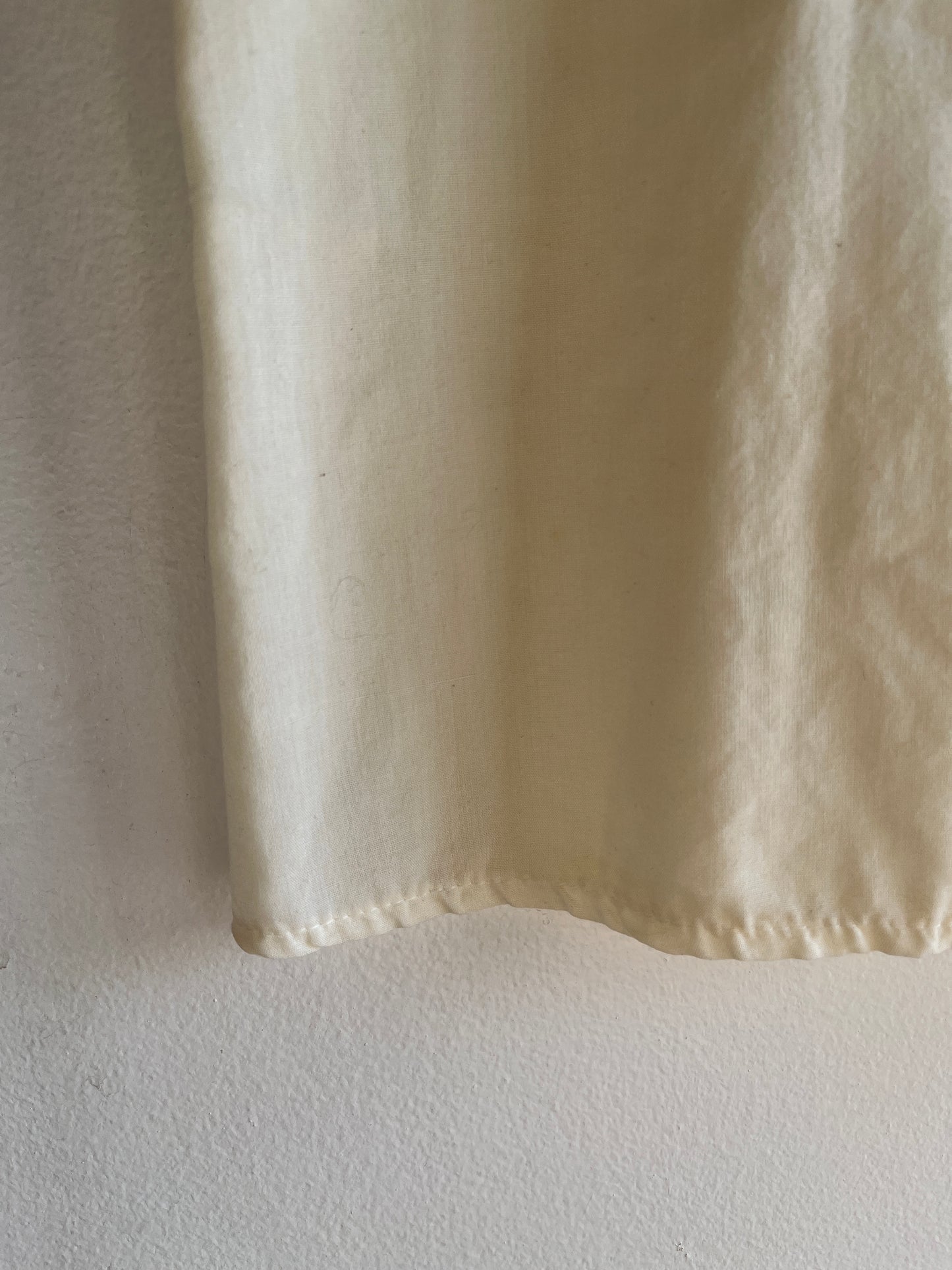 Vintage 1970’s Sleeveless Ruffled Blouse