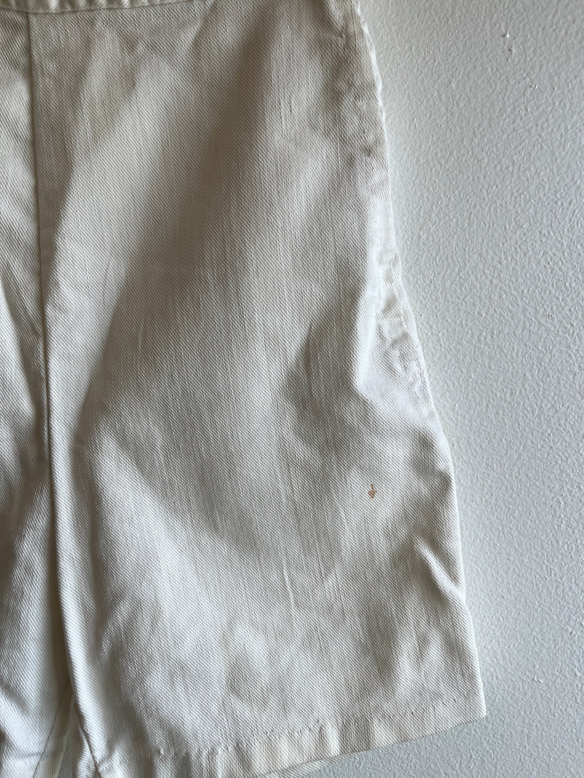 Vintage 1960’s Side-Zip Ecru Shorts - La Lovely Vintage 