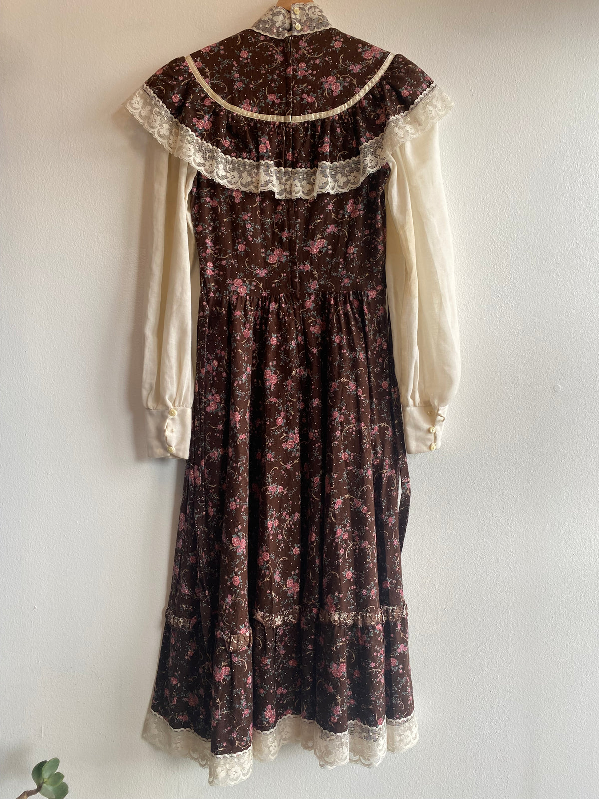 Vintage 70's Gunne Sax Brown Floral Dress - La Lovely Vintage 