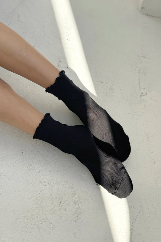 Le Bon Shoppe - Ruffled Hugger Crew Socks - La Lovely Vintage 