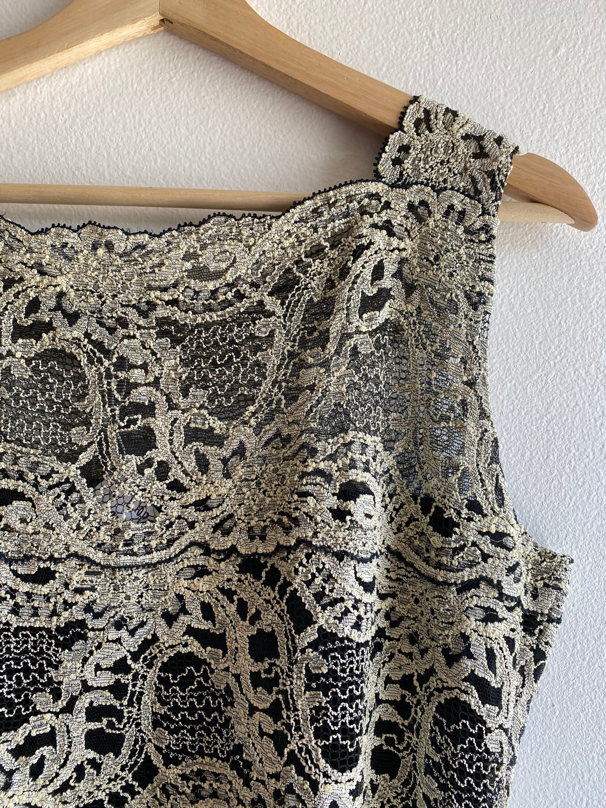 Vintage 90s black and gold lace tank - La Lovely Vintage 