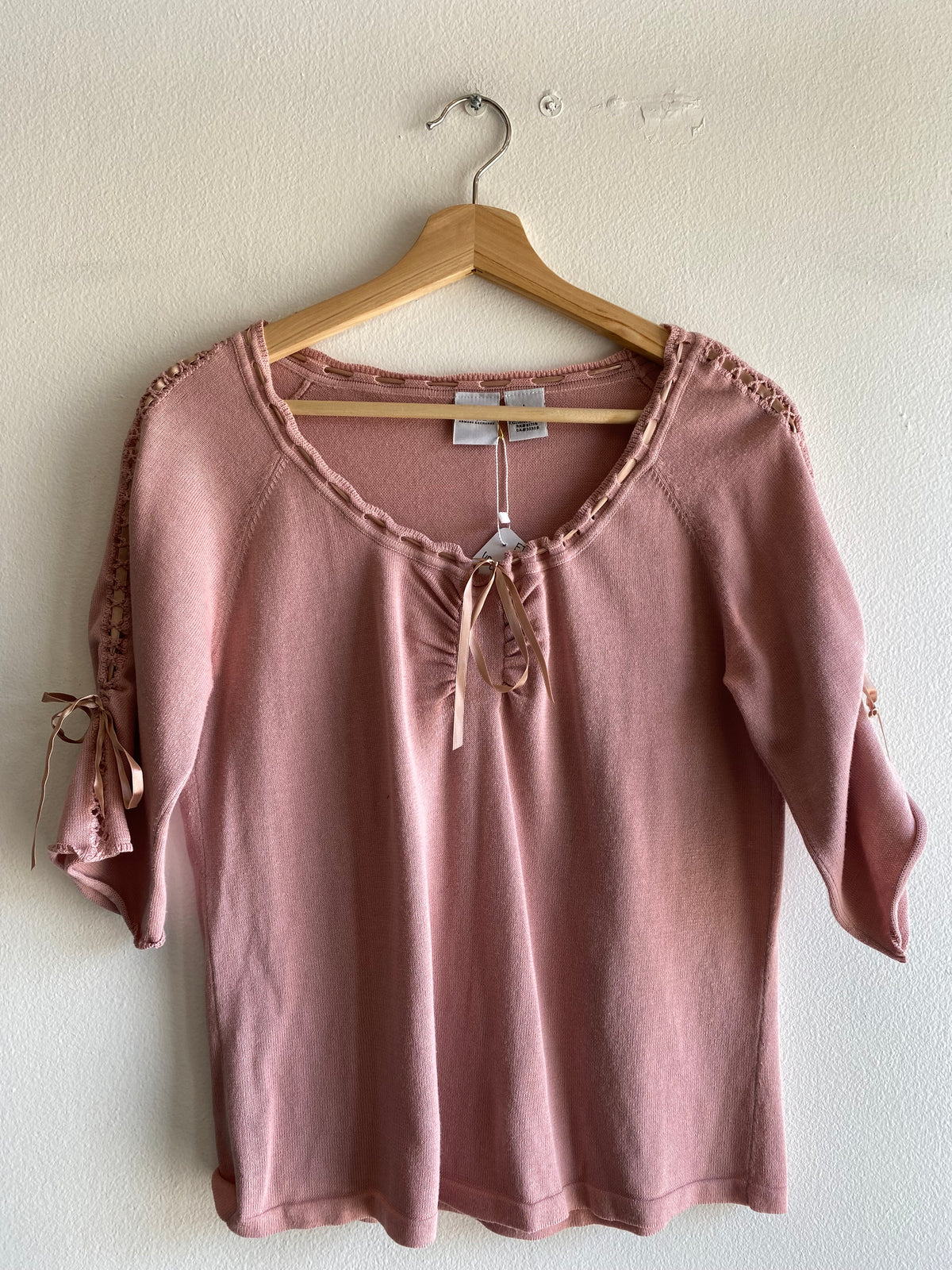 Vintage Y2K pink lace up sleeve top - La Lovely Vintage 