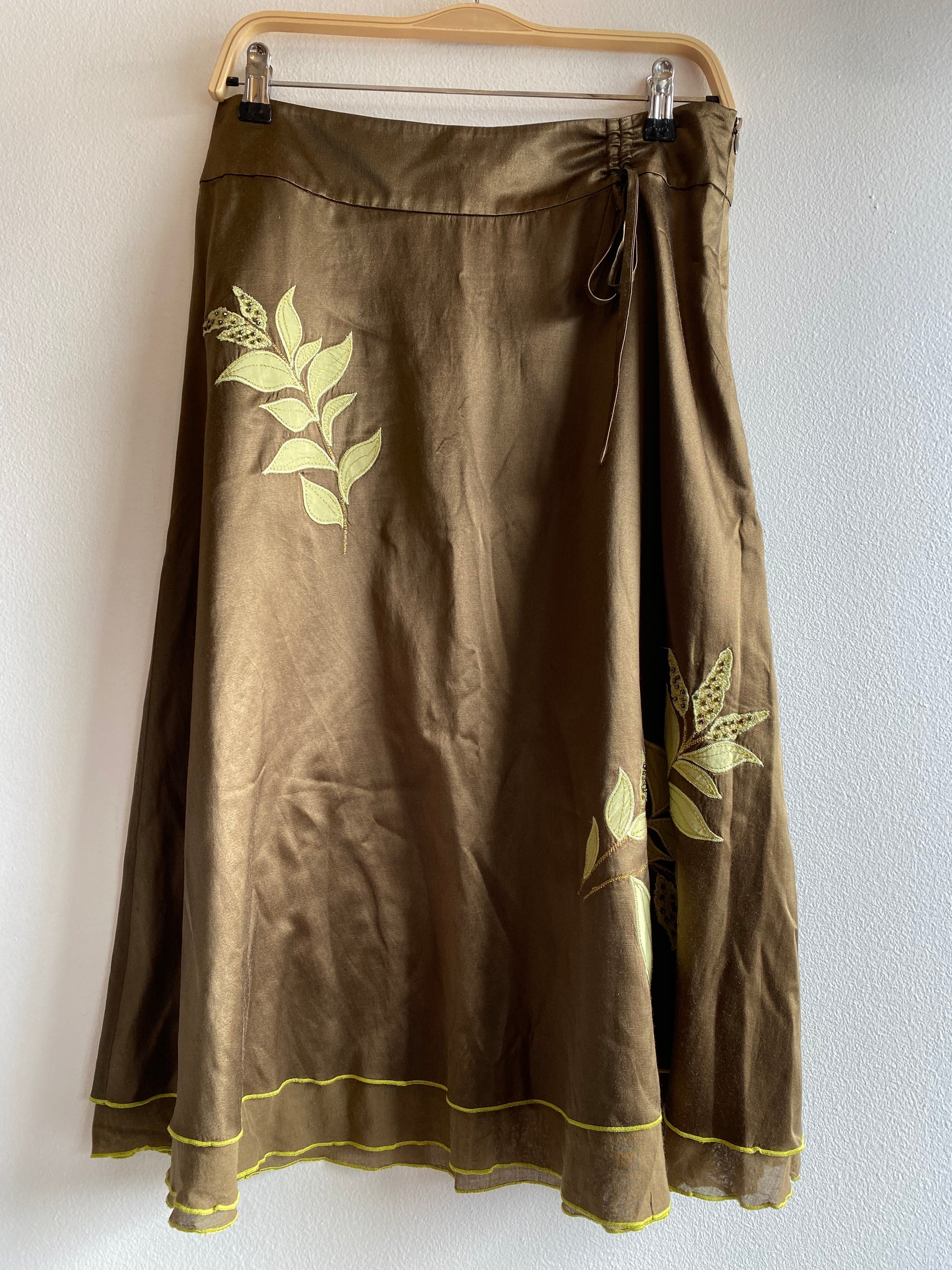 Vintage Y2K Liz Claiborne Olive Green Silk Floral Midi Skirt - La Lovely Vintage 